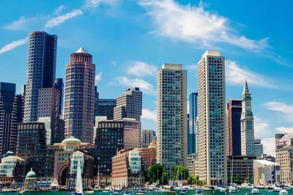 Boston: Guided Walking Tour + USS Constitution Museum + Sightseeing Cruise