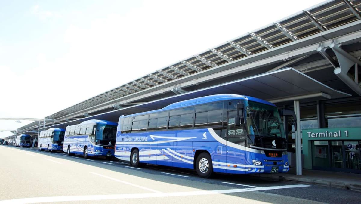 Kansai Limousine Bus - Kansai Airport to/from Osaka Umeda/Namba OCAT/Kyoto/Tempozan/USJ