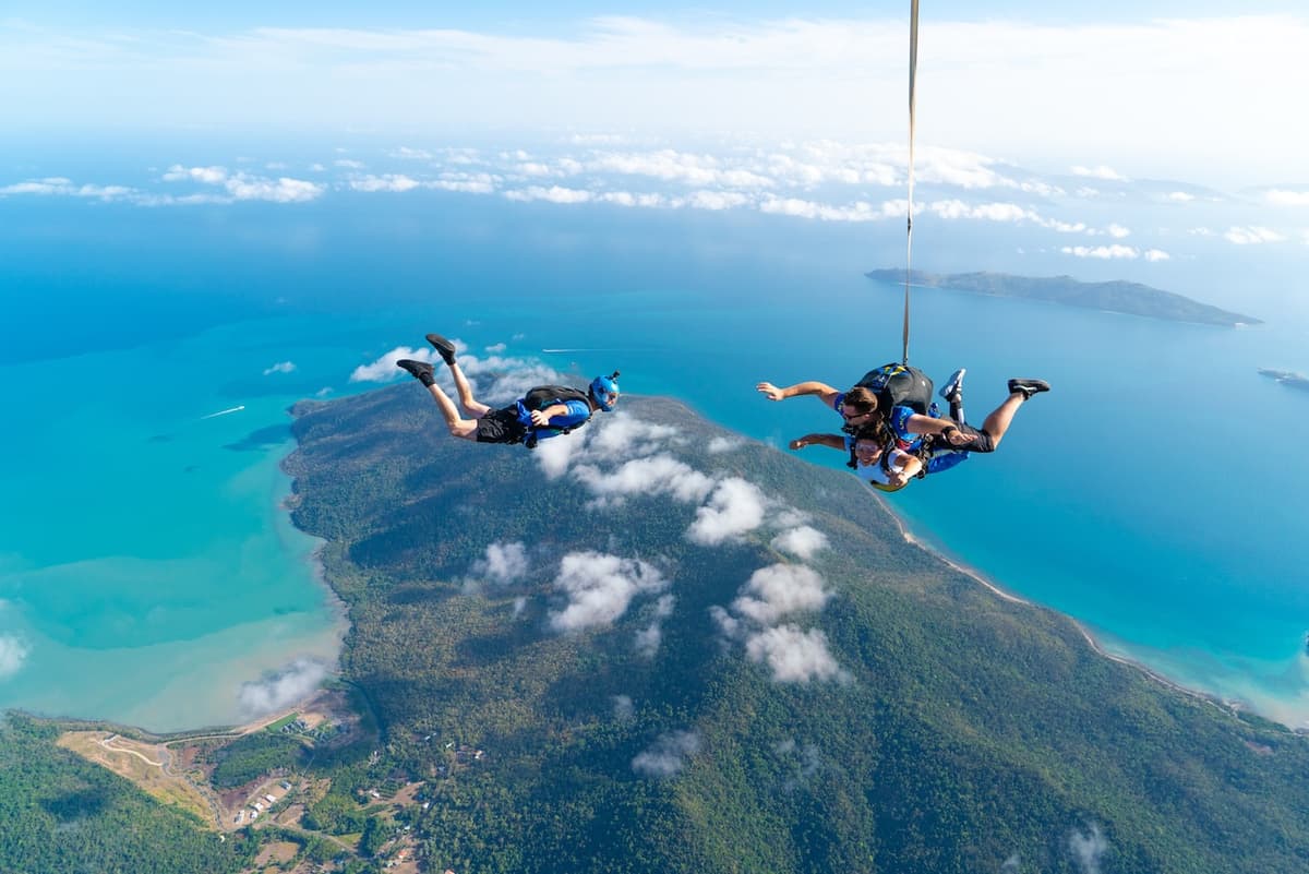 Tandem Skydiving Experience Airlie Beach