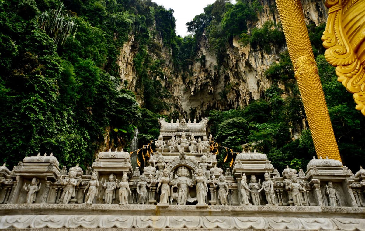 Genting Highlands and Batu Caves Full-Day Tour from Kuala Lumpur
