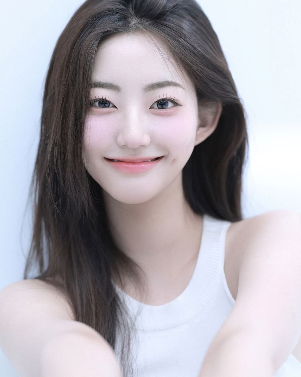 Korean Celebrity Salon Experience: Beauty Make-up and Hair Styling