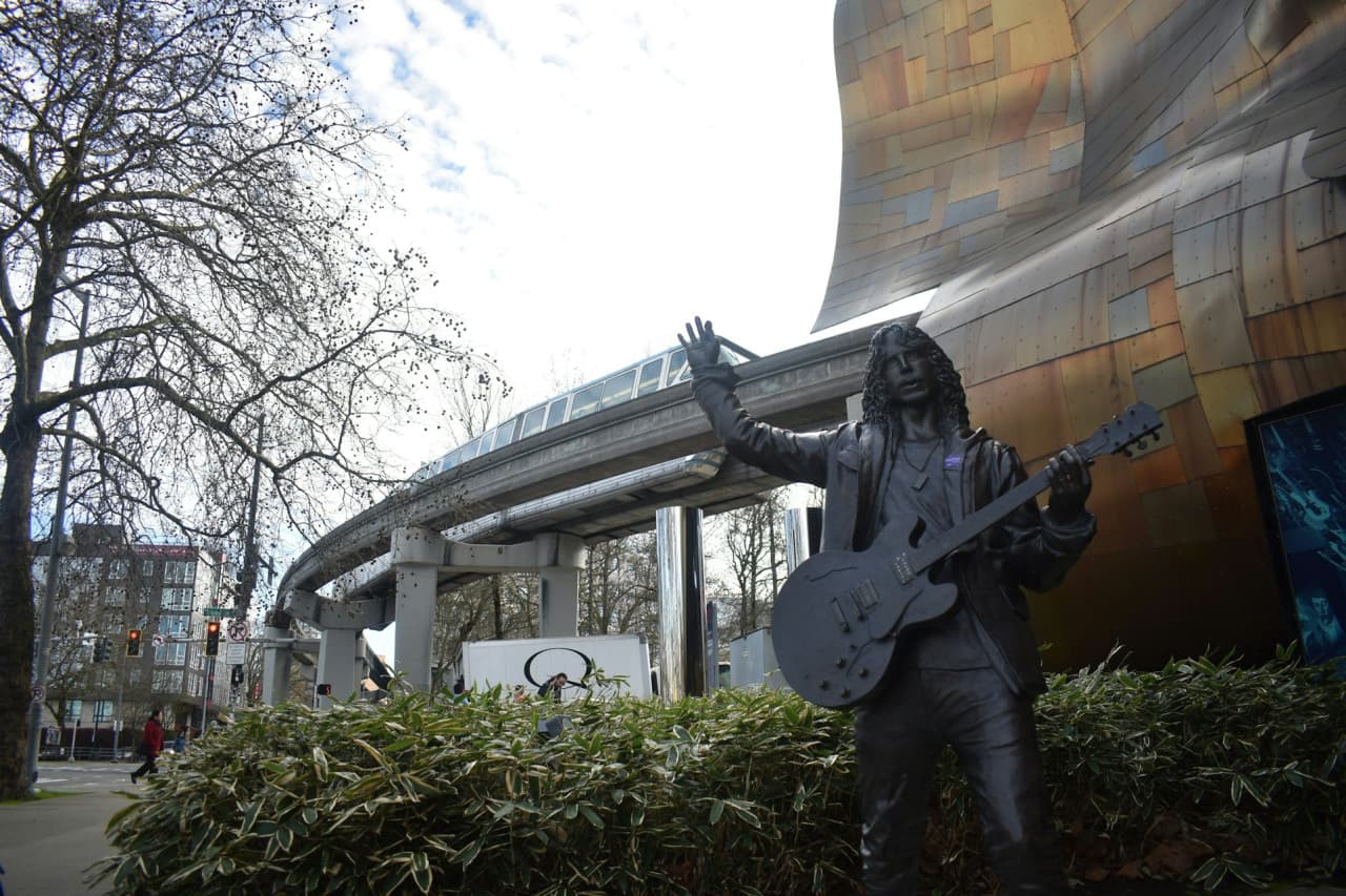 Seattle Center & Space Needle: Guided Walking Tour