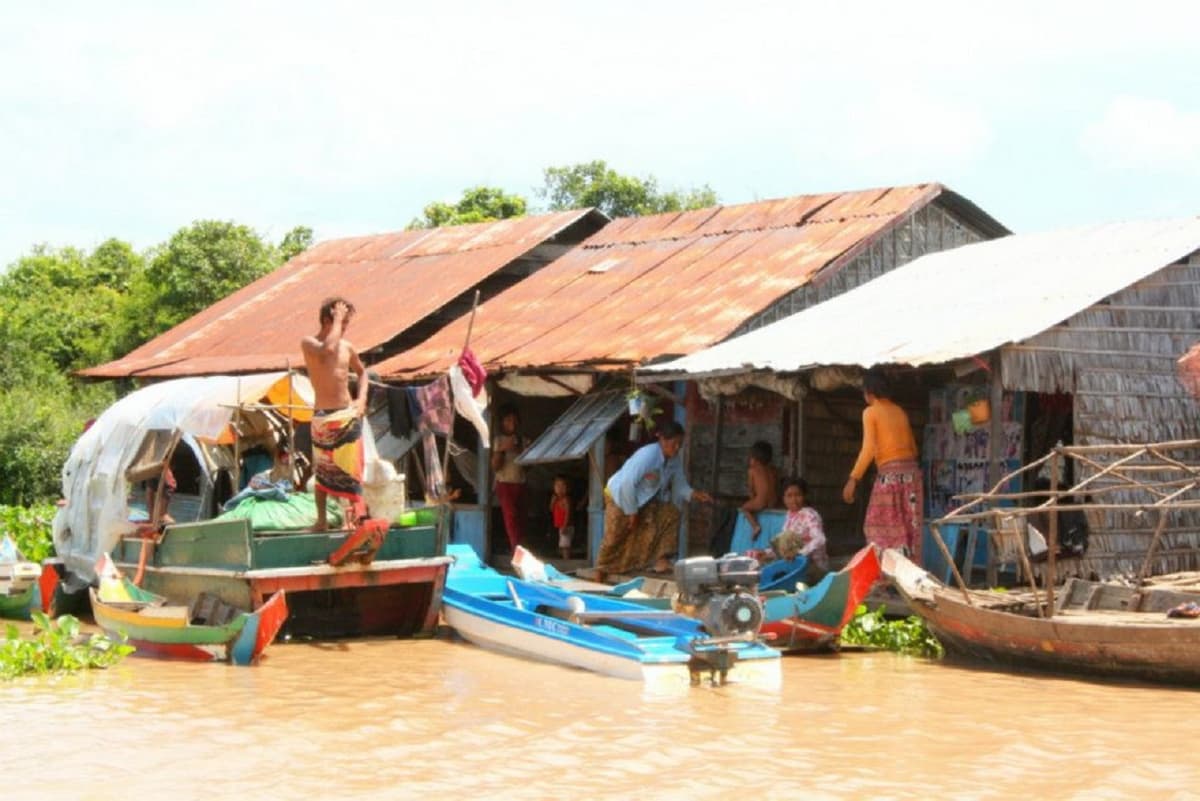 Tonle Sap Floating Village Tour