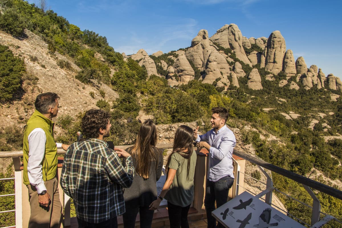 Montserrat, Girona, and Costa Brava Tour from Barcelona