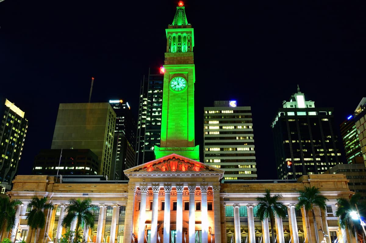 Grand Brisbane Tour from the Gold Coast