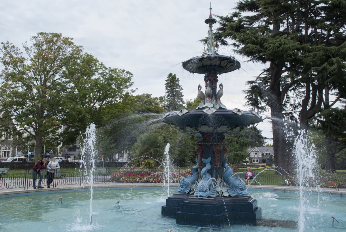 Christchurch Attractions - Christchurch Botanic Gardens - CHCTDCBGCHCDAYA