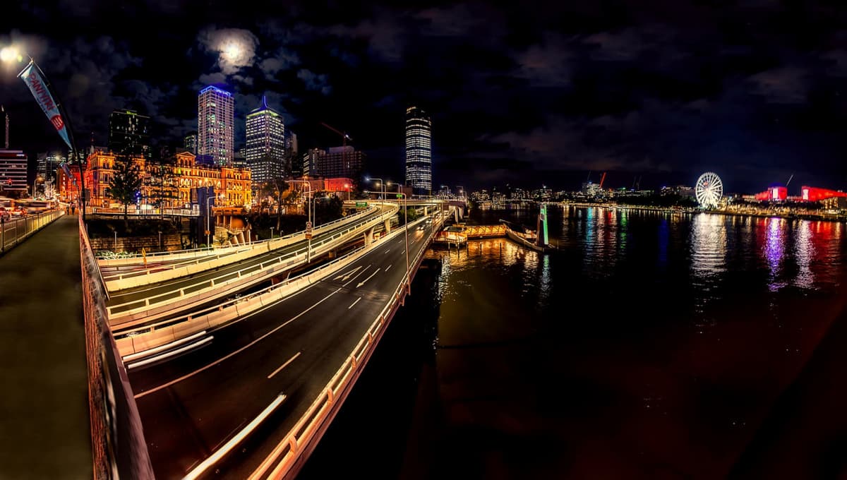 Grand Brisbane Tour from the Gold Coast
