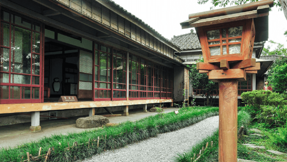 Yehliu, Jiufen, and Shifen Full-Day Tour from Taipei with Taiwanese Pastry Making
