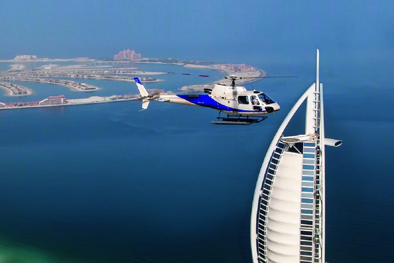 Dubai Helicopter Tour by HeliDubai