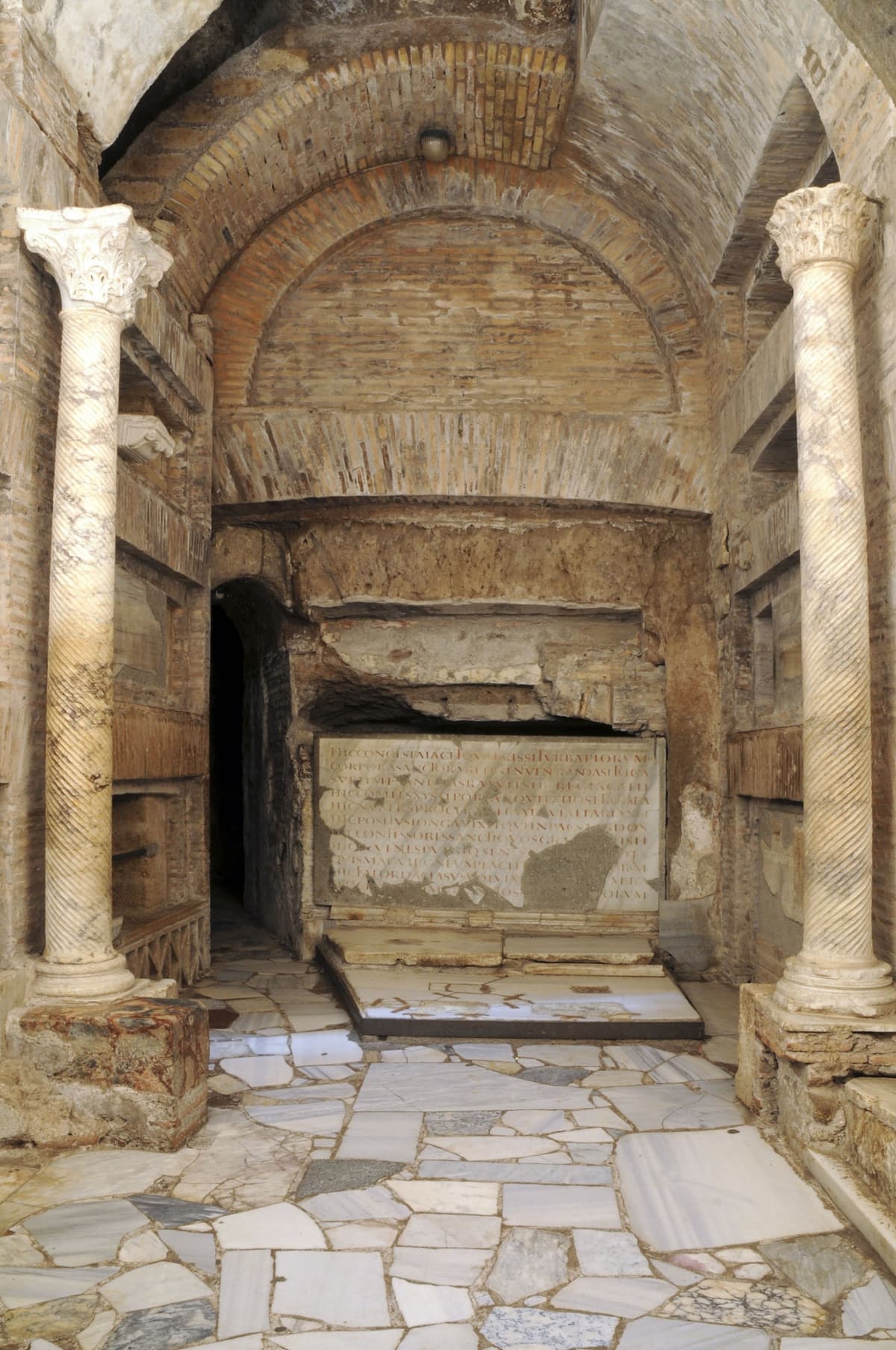 Catacombs of St. Callixtus: Guided Tour
