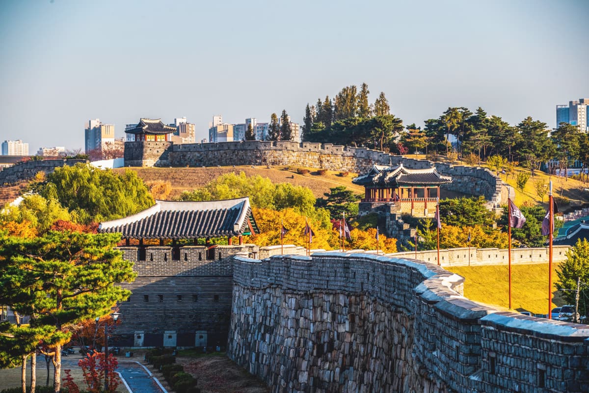 Korean Folk Village and Suwon Hwaseong Fortress Full-Day Tour from Seoul