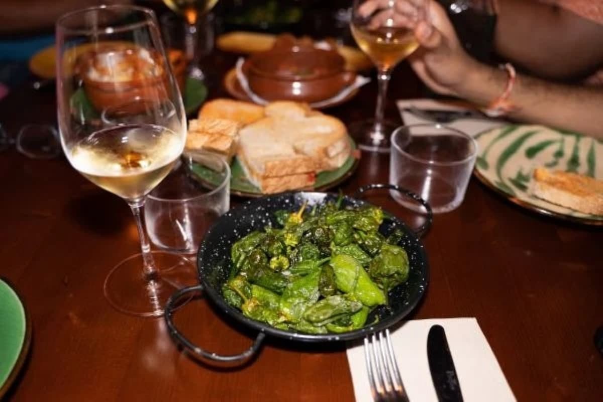 Barcelona Old Town Tapas Night Walking Tour