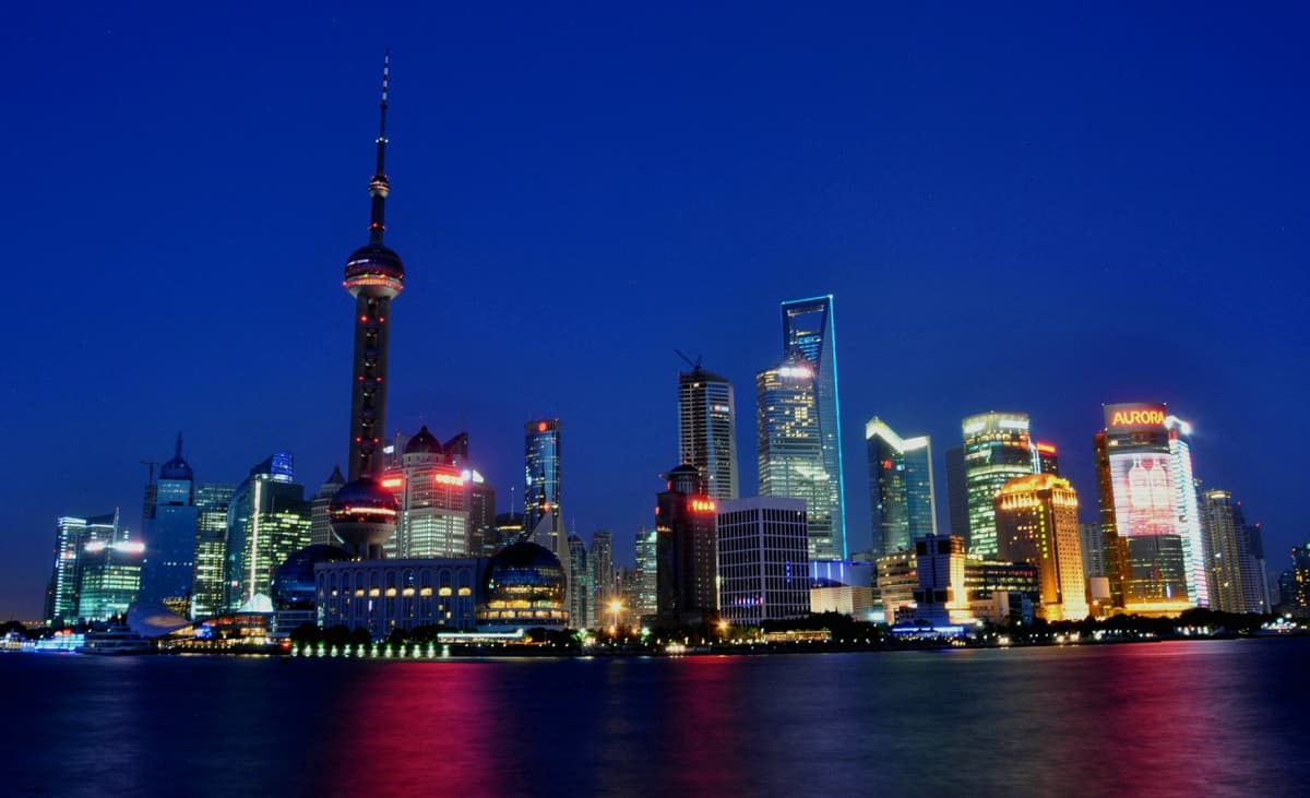 Shanghai Night Tour with Huangpu River Cruise