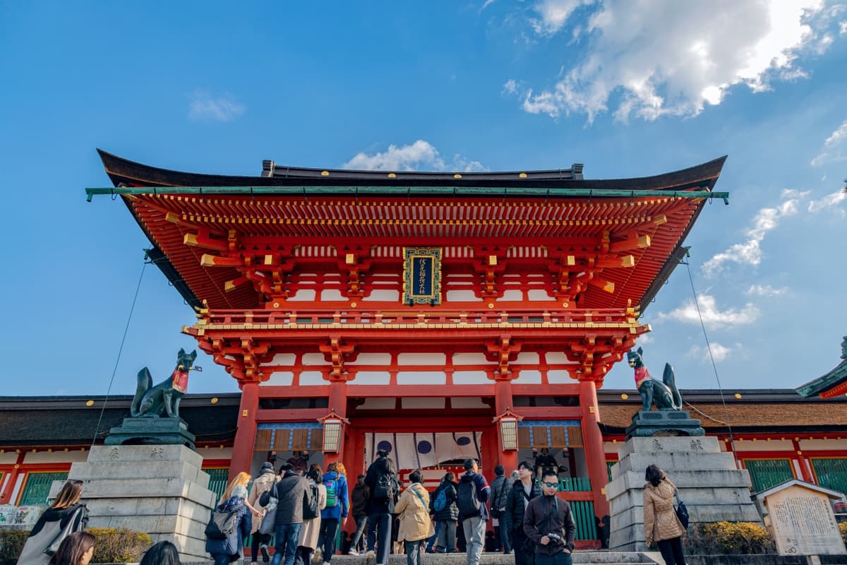 Kyoto and Nara Full-Day Tour from Osaka: Kiyomizudera Area, Fushimi Inari Taisha, Nara Park
