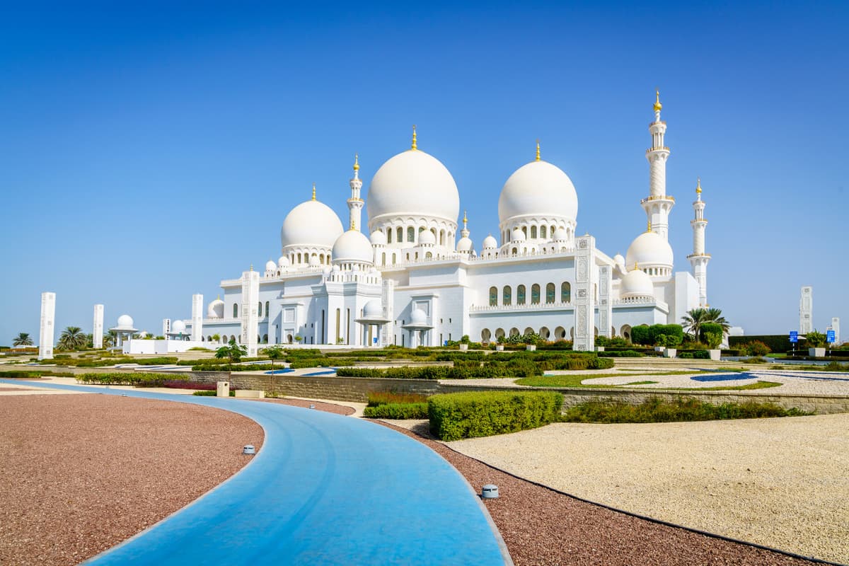 Sheikh Zayed Grand Mosque Tour from Dubai