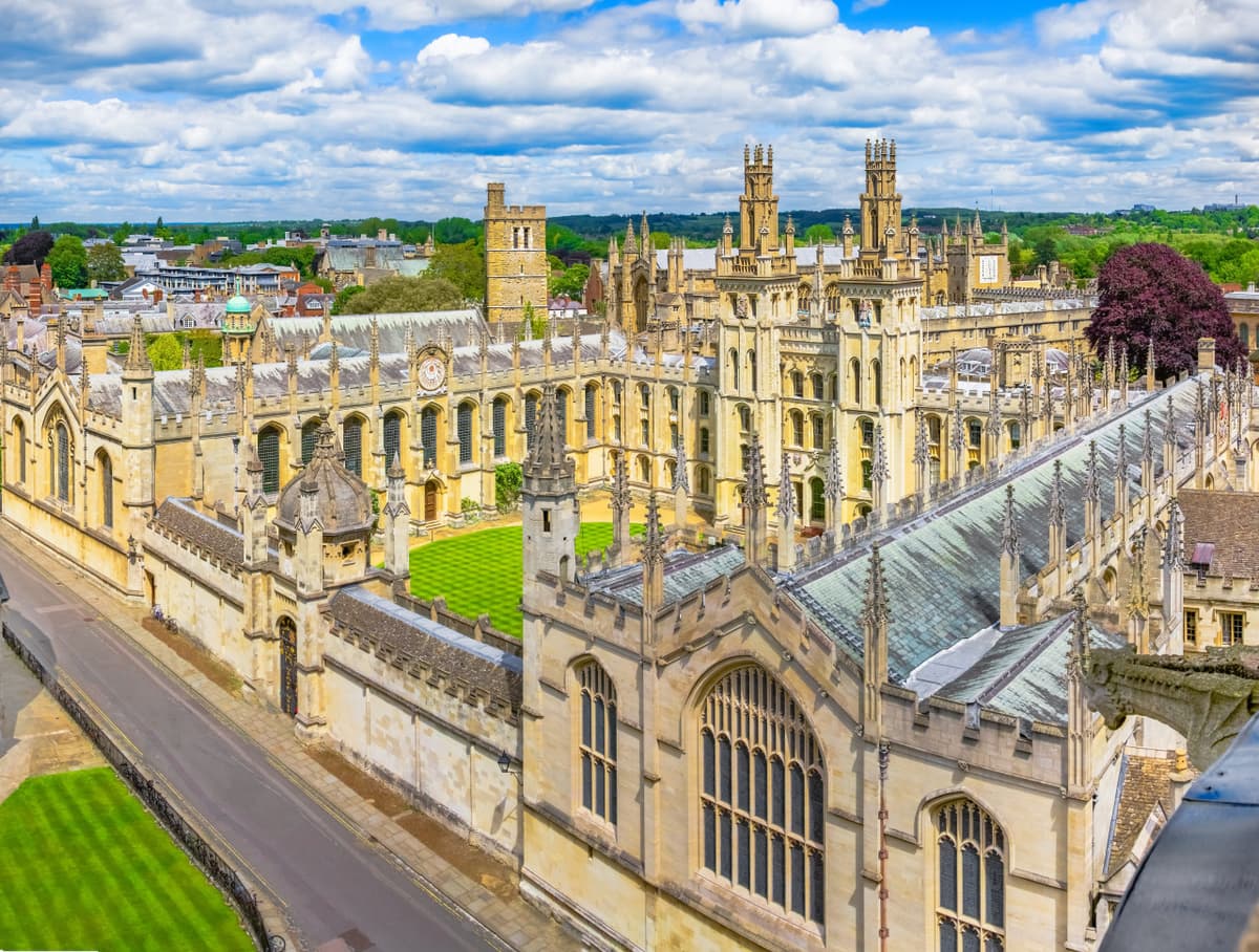 Oxford and Lacock Tour from London