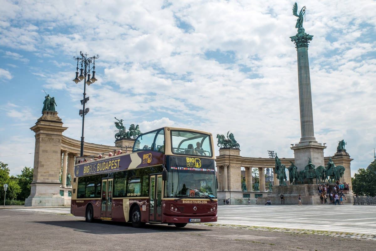 Big Bus Budapest Hop-on Hop-off Bus Tour