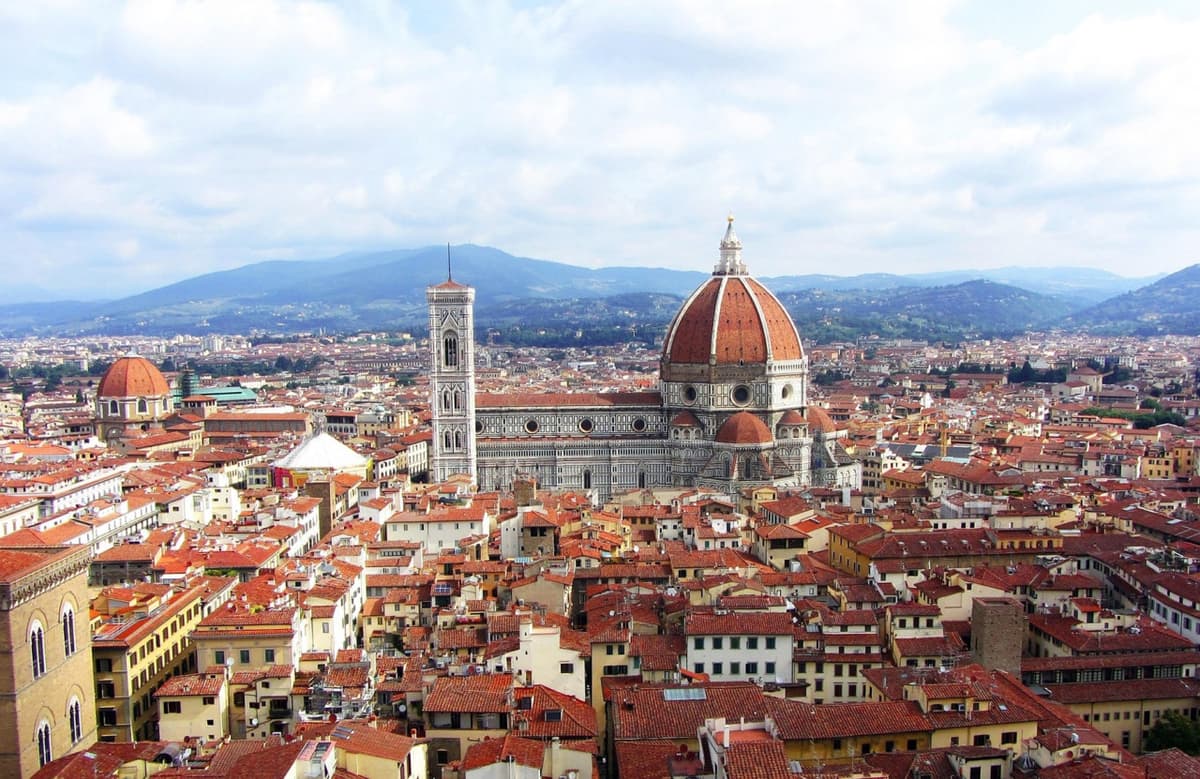 Duomo Cathedral Tour with English-Speaking Guide & Entry