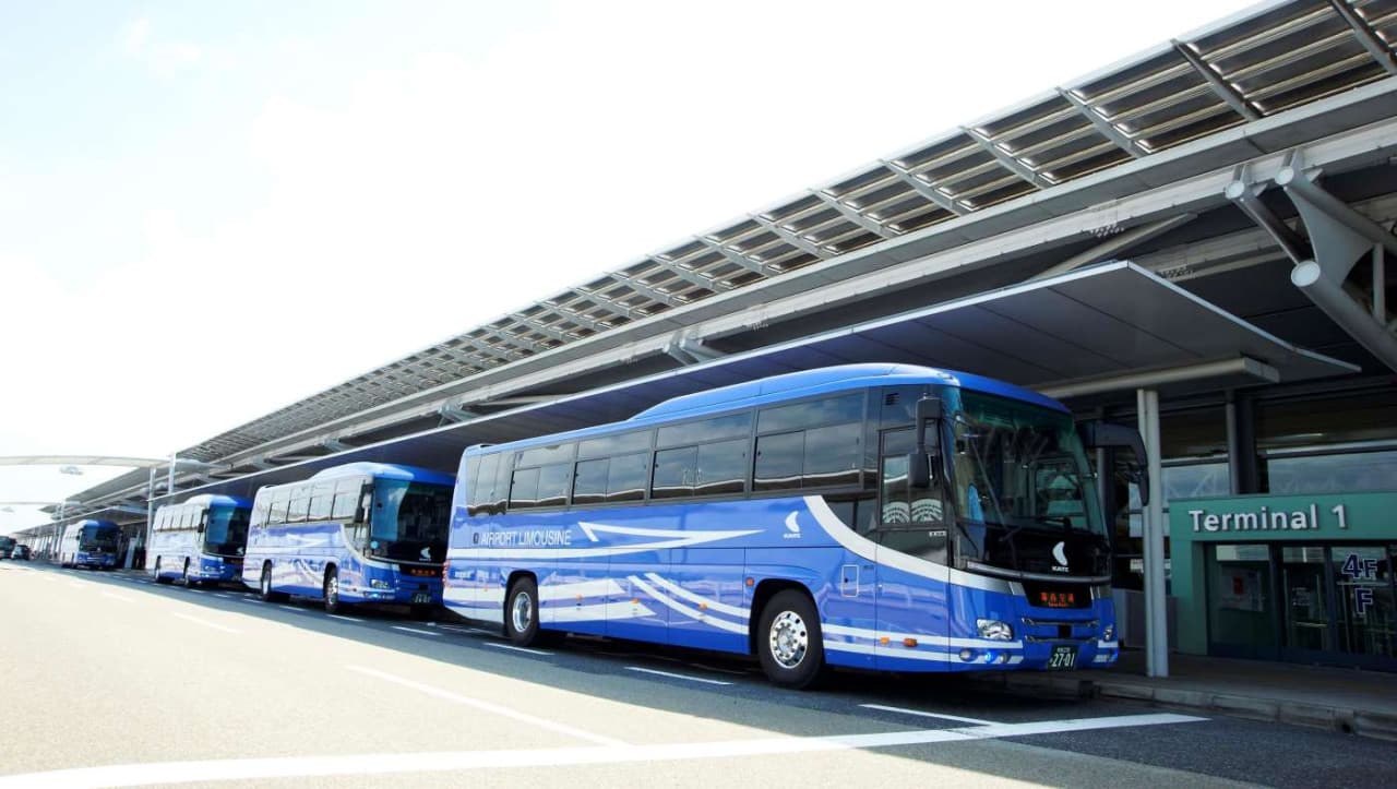 Kansai Limousine Bus - Kansai Airport to/from Osaka Umeda/Namba OCAT/Kyoto/Tempozan/USJ