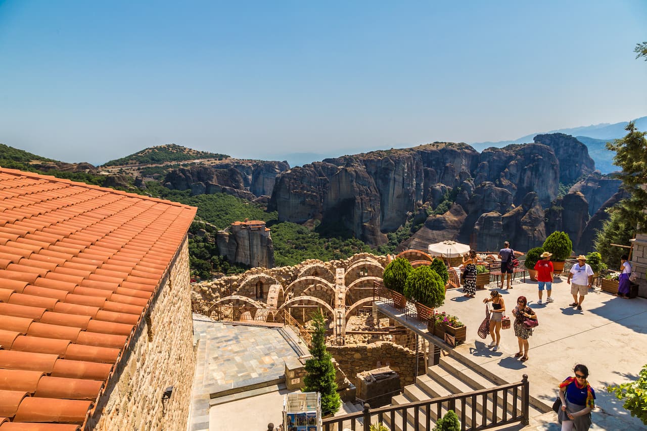 Meteora Monasteries Full-Day Tour from Athens