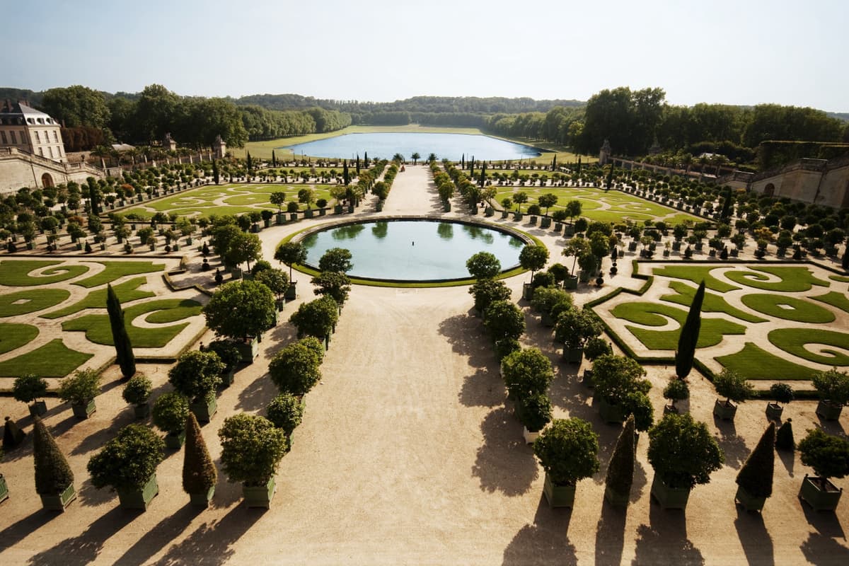 Palace of Versailles Audio-Guided Tour with Round Trip Transfers from Paris