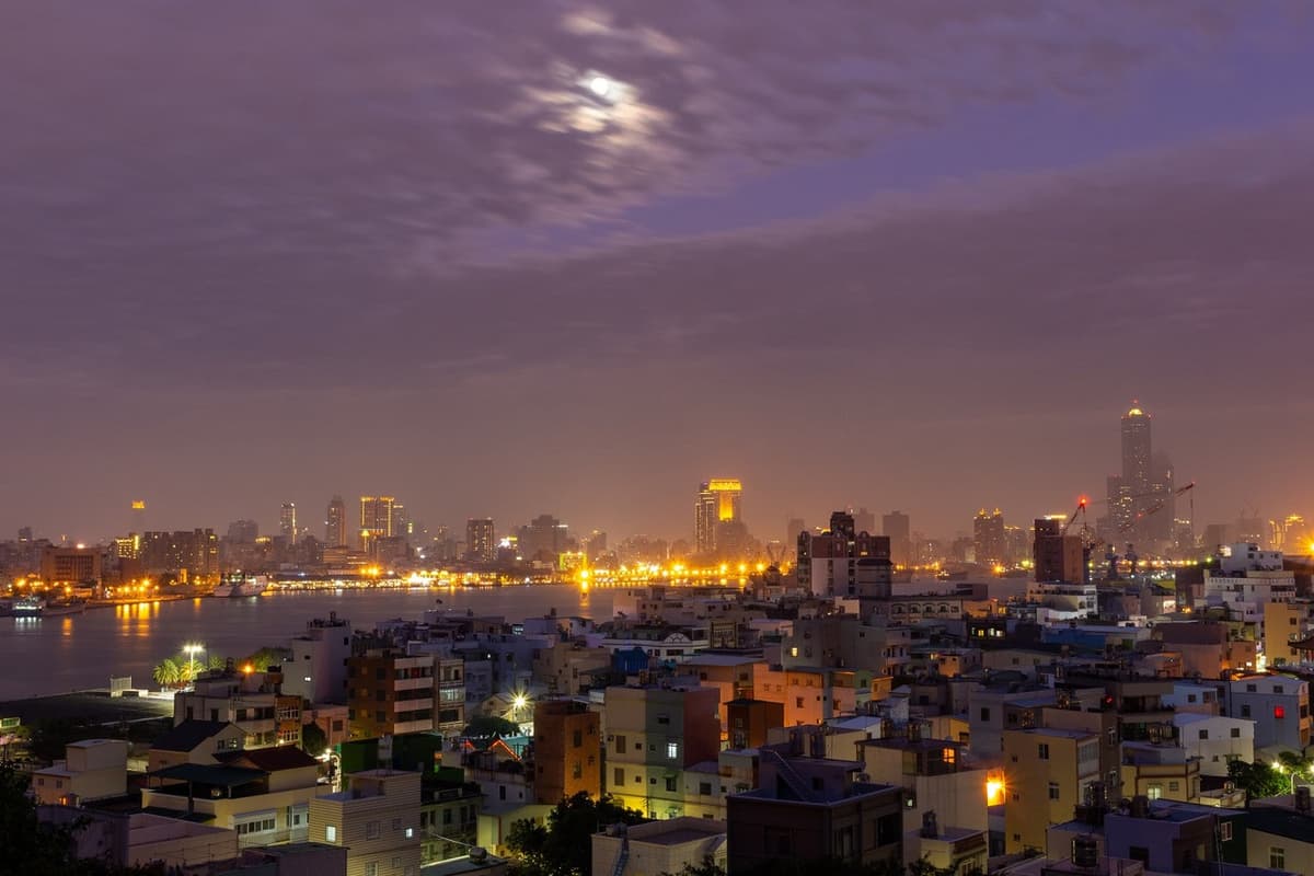 Kaohsiung Night Tour and Love River Cruise
