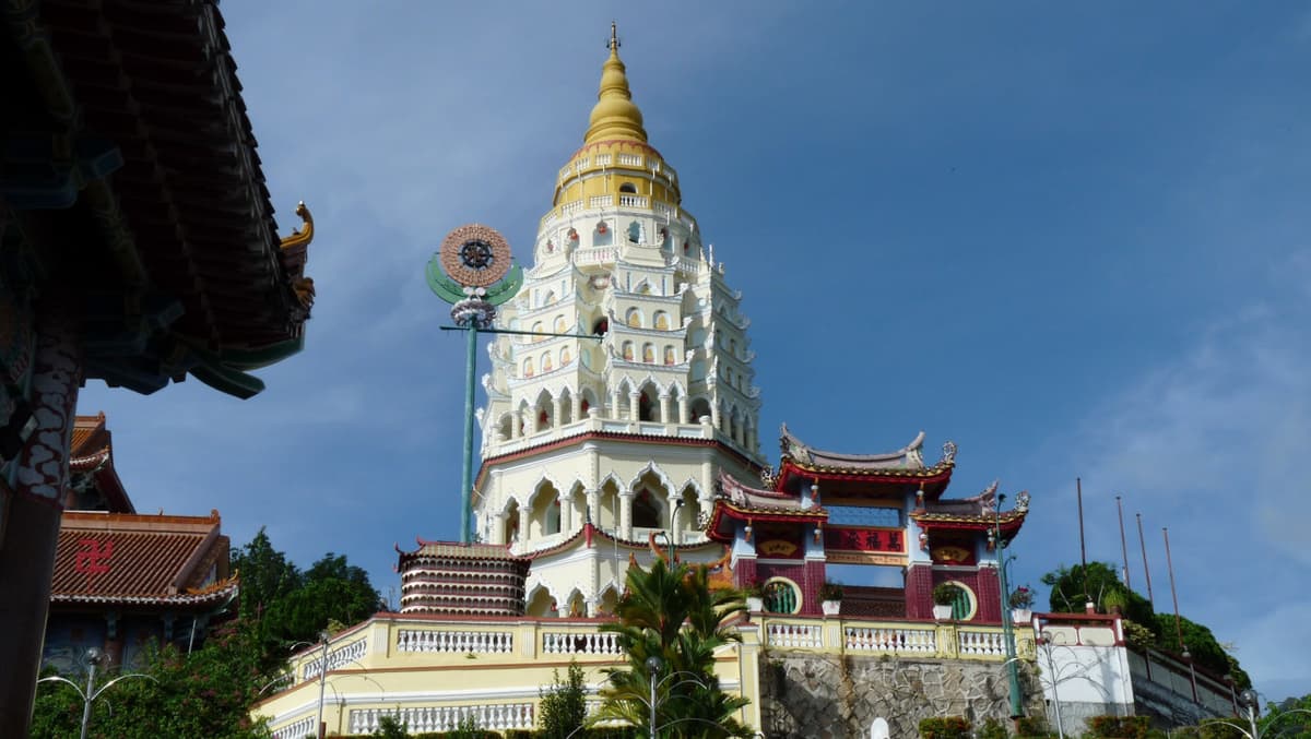 Penang Hill and Kek Lok Si Temple Tour