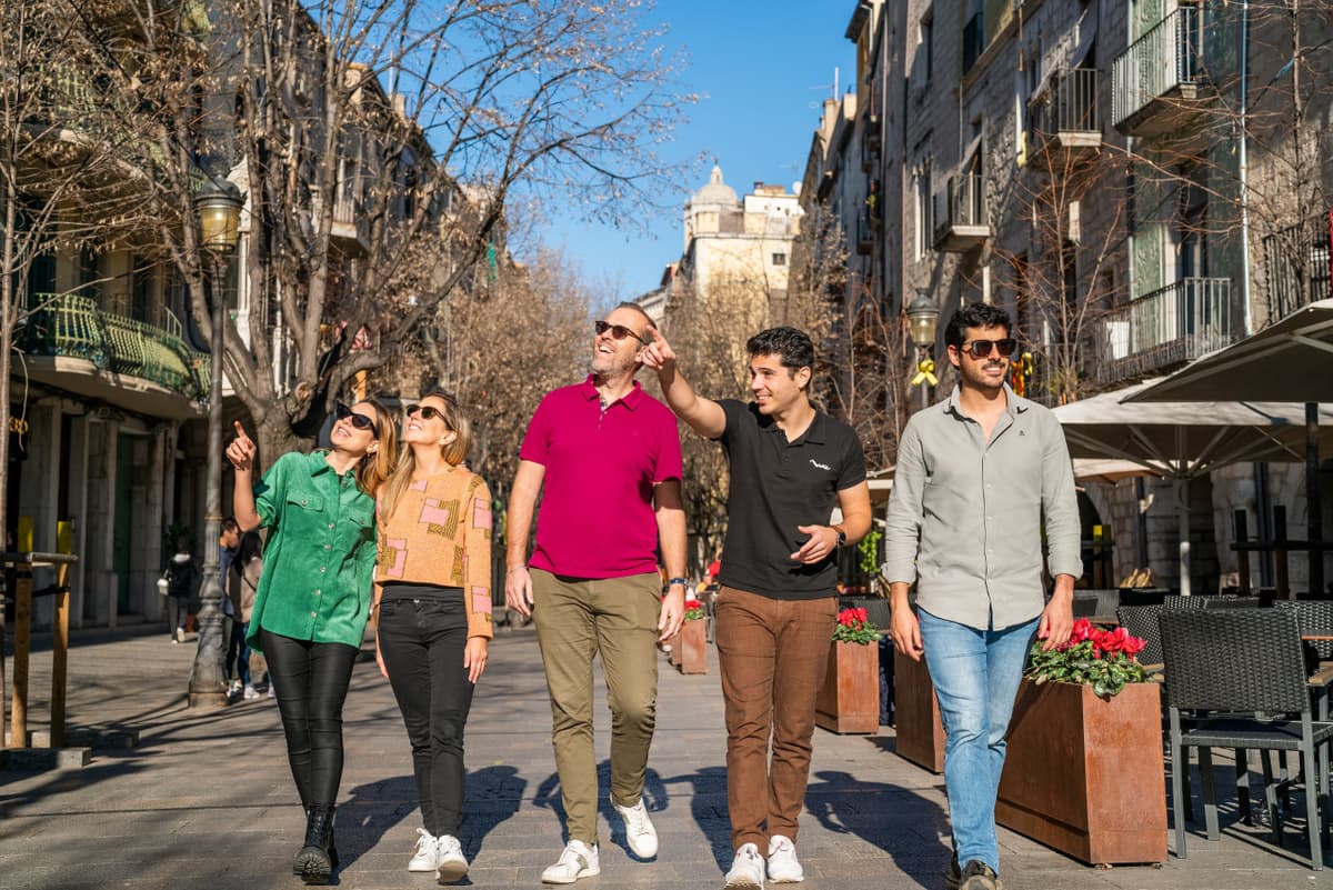 Girona City Private Half-Day Tour with High-Speed Train Transfer from Barcelona