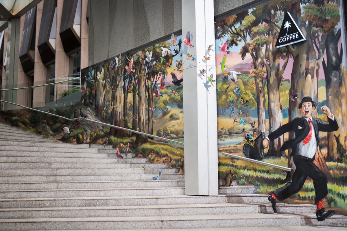 Perth Walking Tour with Pub Crawl
