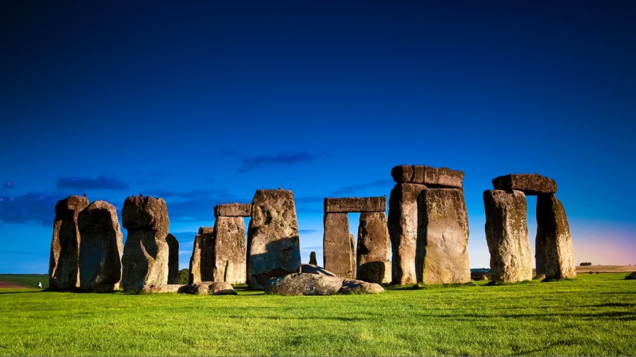 Stonehenge and Roman Baths Tour