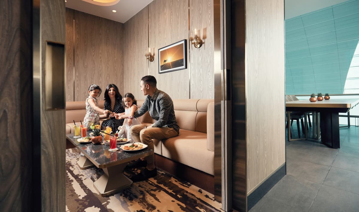 Plaza Premium Lounge - Dubai International Airport Terminal 3