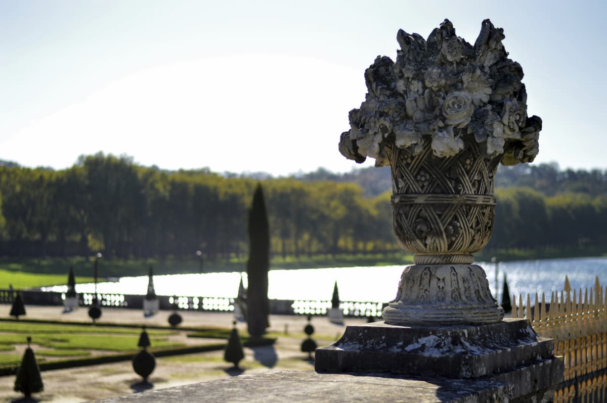 Palace of Versailles Audio-Guided Tour with Round Trip Transfers from Paris