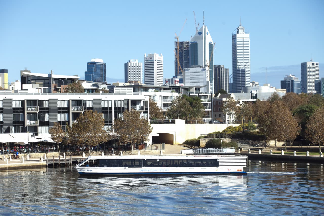 Captain Cook Cruises - Between Perth and Fremantle Scenic Cruise