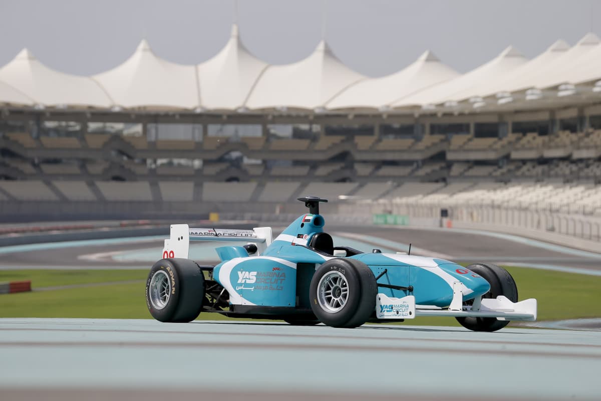 Yas Marina Circuit Formula Yas 3000 Driving Experience