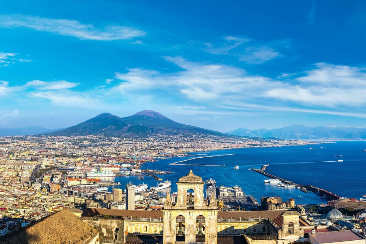 Mount Vesuvius: Vesuvio Park Entry + Roundtrip from Ercolano