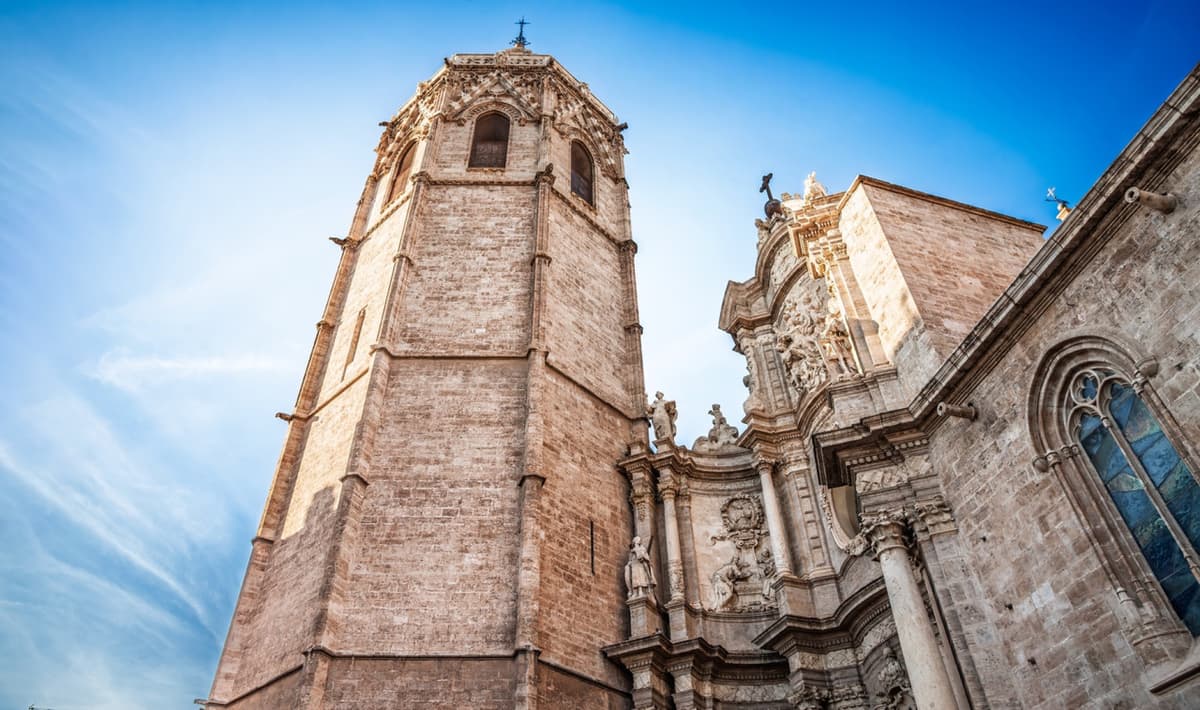 Valencia Cathedral & Holy Grail Tour with English-Speaking Guide & Fast Track Entry