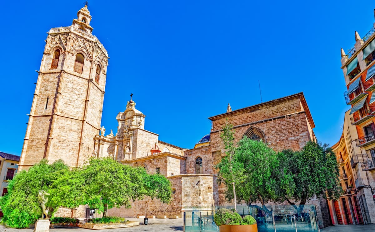 Valencia Cathedral & Holy Grail Tour with English-Speaking Guide & Fast Track Entry