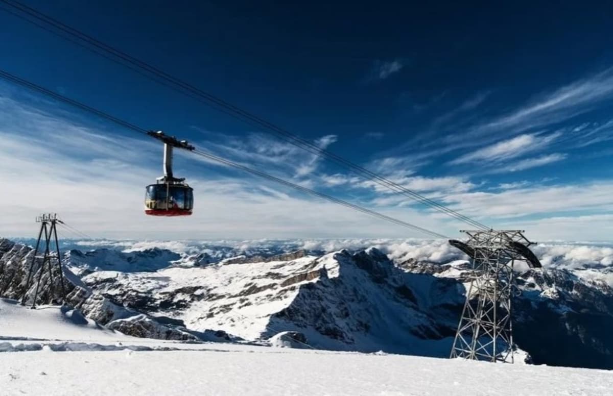 Mount Titlis Snow Experience for First-Time Skiers Tour from Zurich