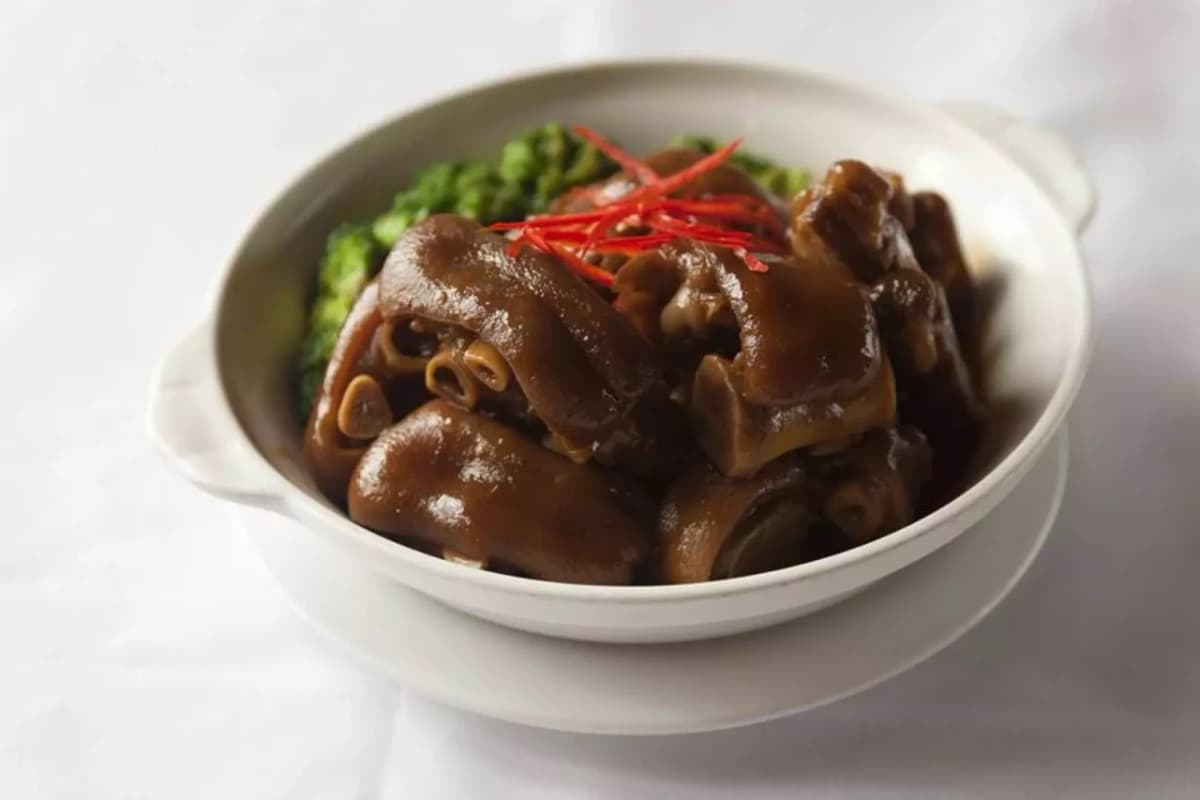 KiKi Sichuan Restaurant Xinyi Branch Dining Experience
