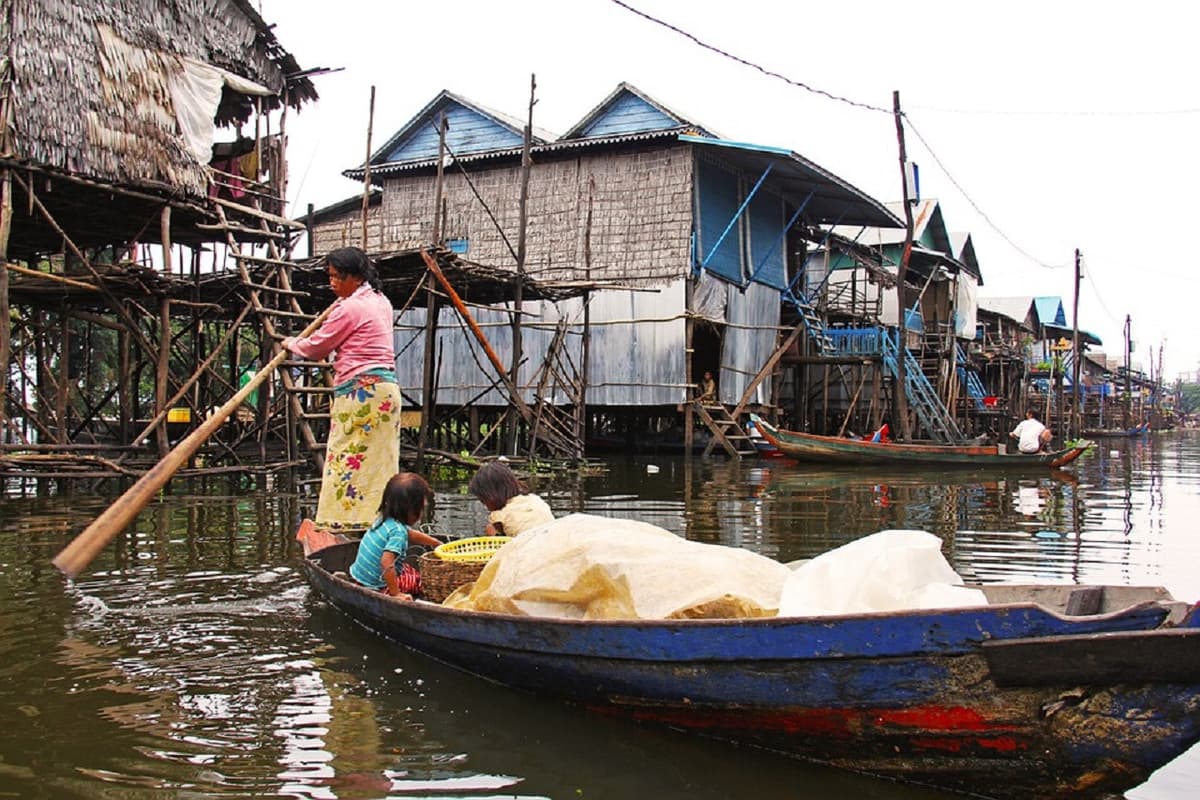 Tonle Sap Lake and Kompong Phluk Floating Village Tour