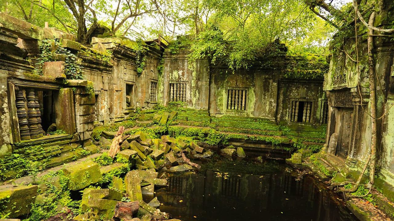 Beng Mealea, Banteay Srei, Banteay Samre, and Phnom Bakheng Tour