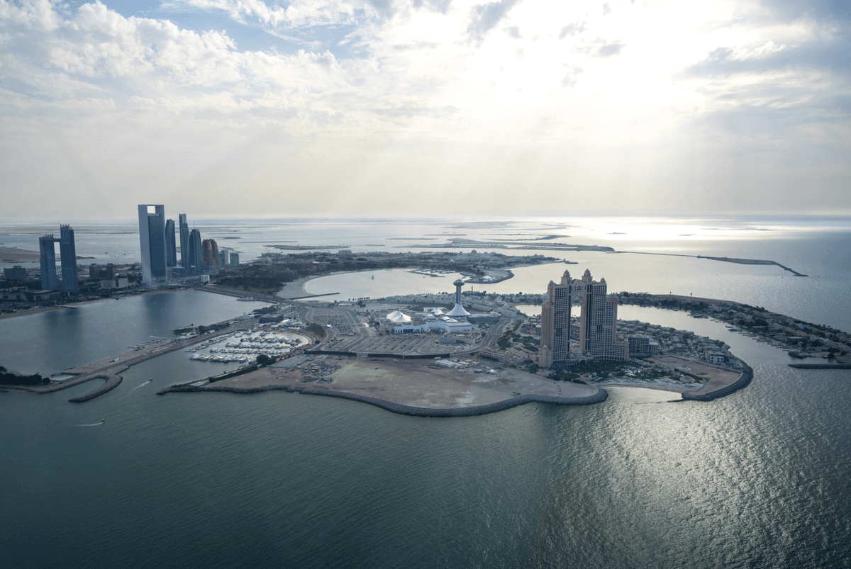 Abu Dhabi Helicopter Tour