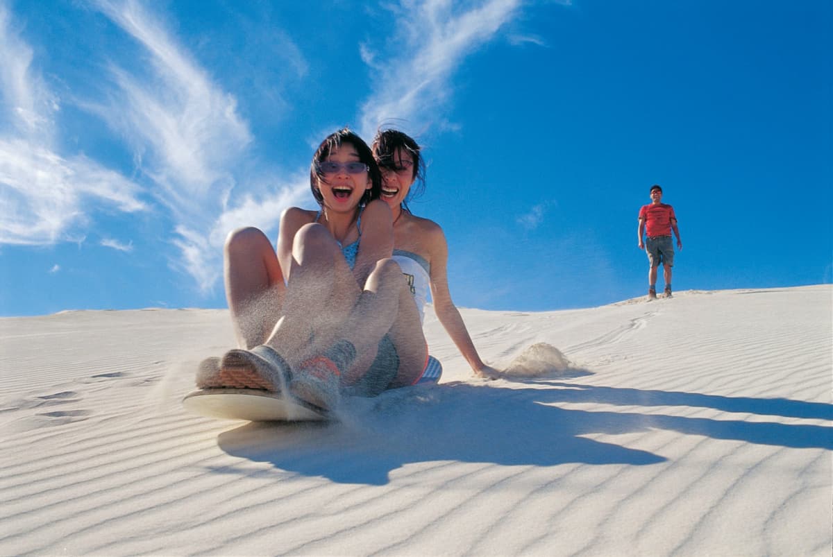 Pinnacles Desert Tour with 4WD Adventure from Perth