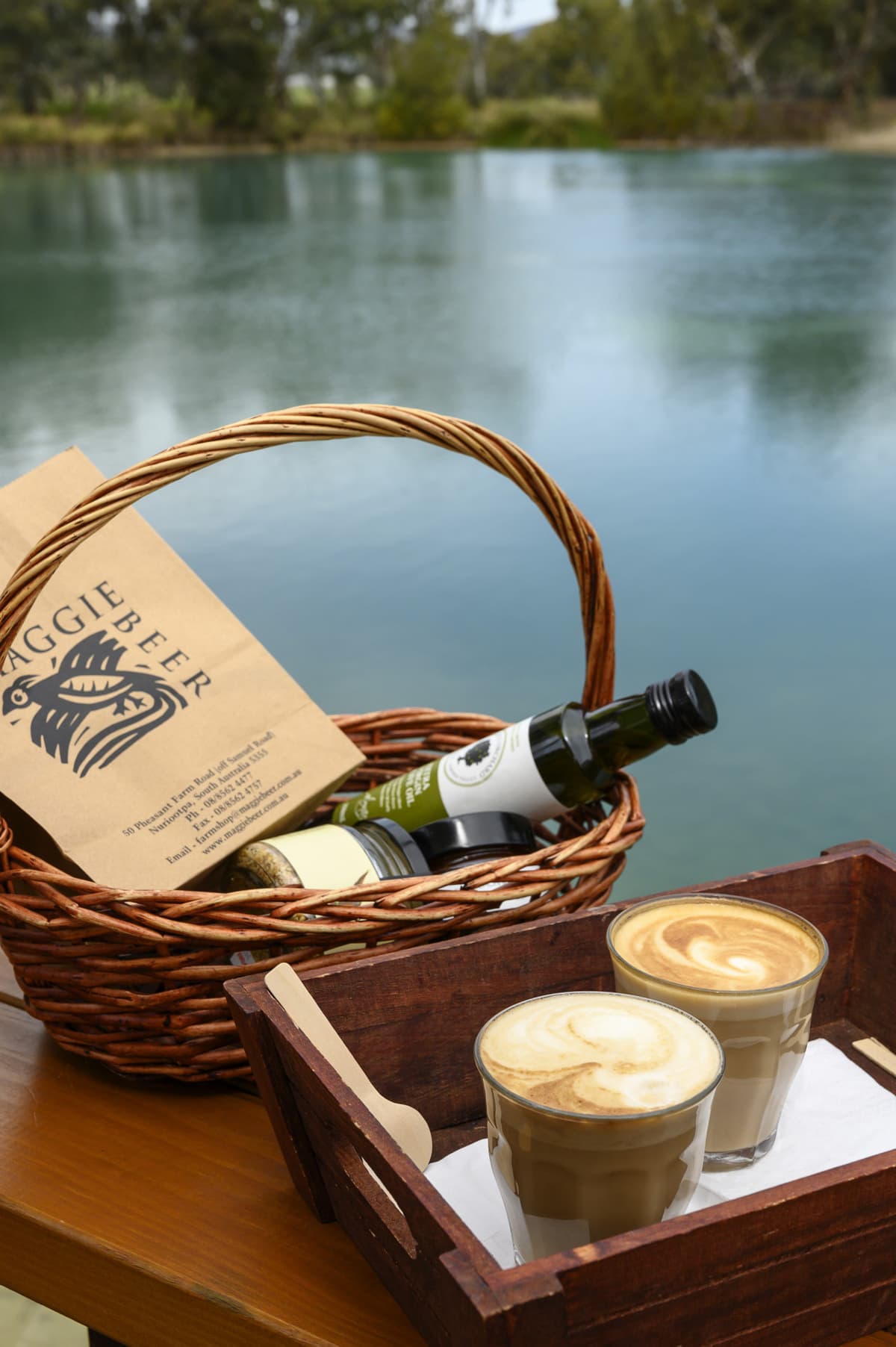 Barossa Valley Wineries and Hahndorf Tour