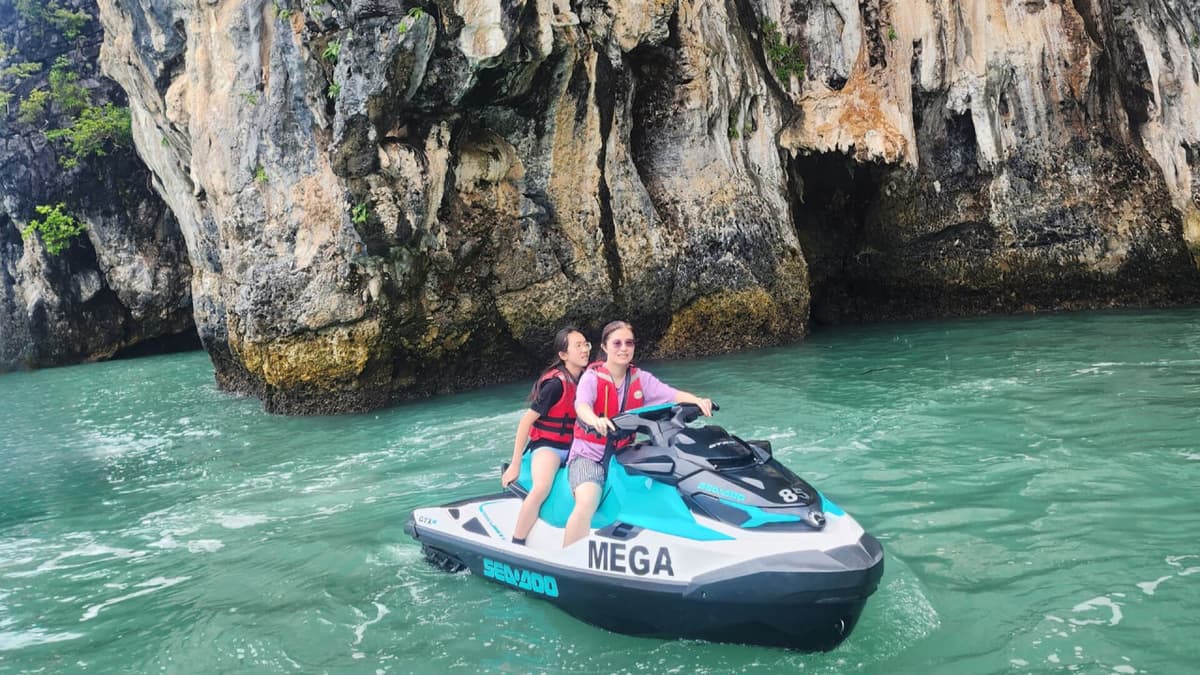 Langkawi Dayang Bunting Island Tour by Jet Ski with Mega Water Sports