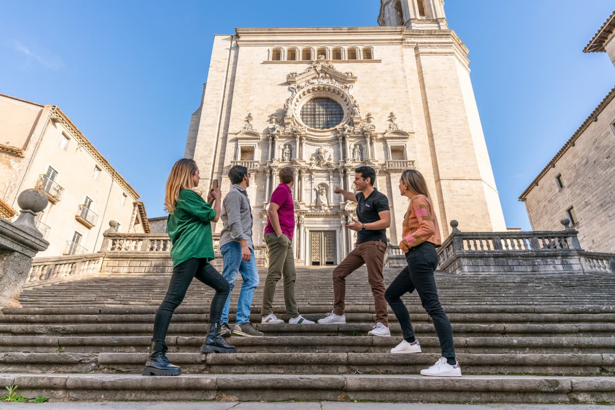 Girona City Private Half-Day Tour with High-Speed Train Transfer from Barcelona