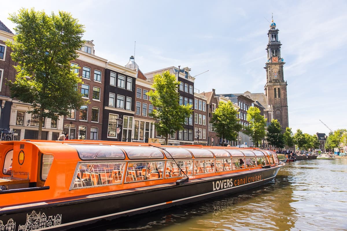 Amsterdam City Centre Canal Cruise Including Audioguide