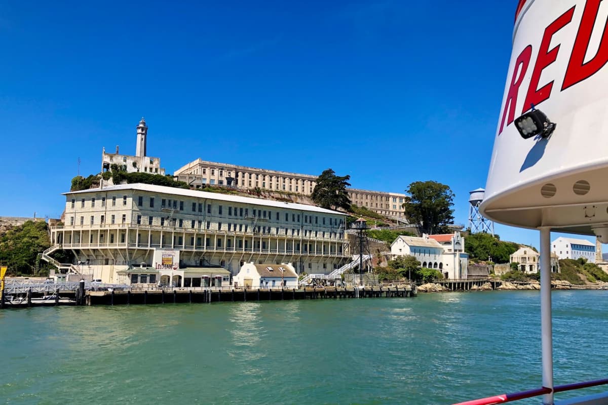 San Francisco Bay 1 Hour Golden Gate Sightseeing Boat Cruise by Red and White Fleet