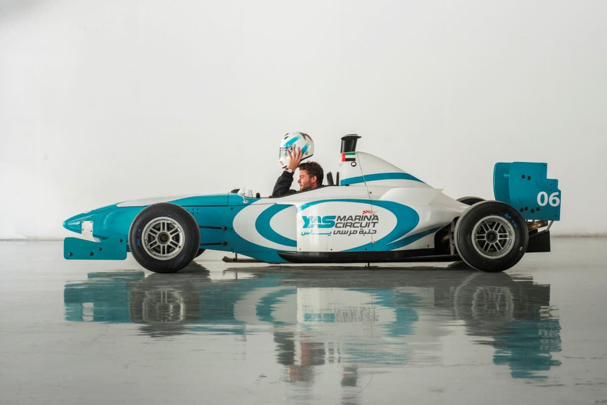 Yas Marina Circuit Formula Yas 3000 Driving Experience