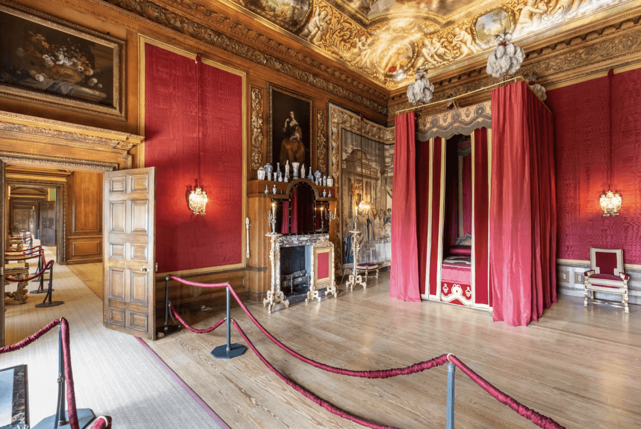 Hampton Court Palace Ticket